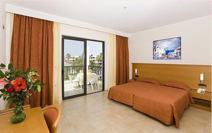Tigaki Beach Hotel المظهر الخارجي الصورة